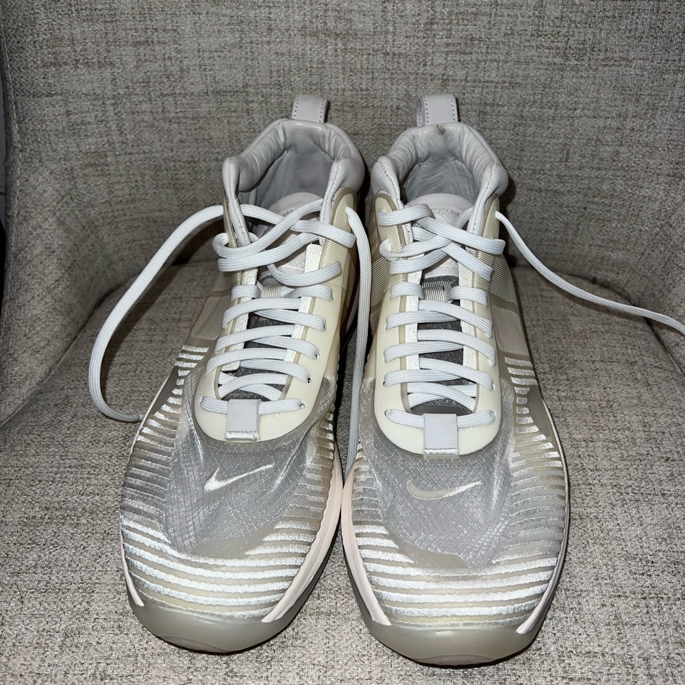 LeBron James x John Elliott sneakers - Picture 5 of 7